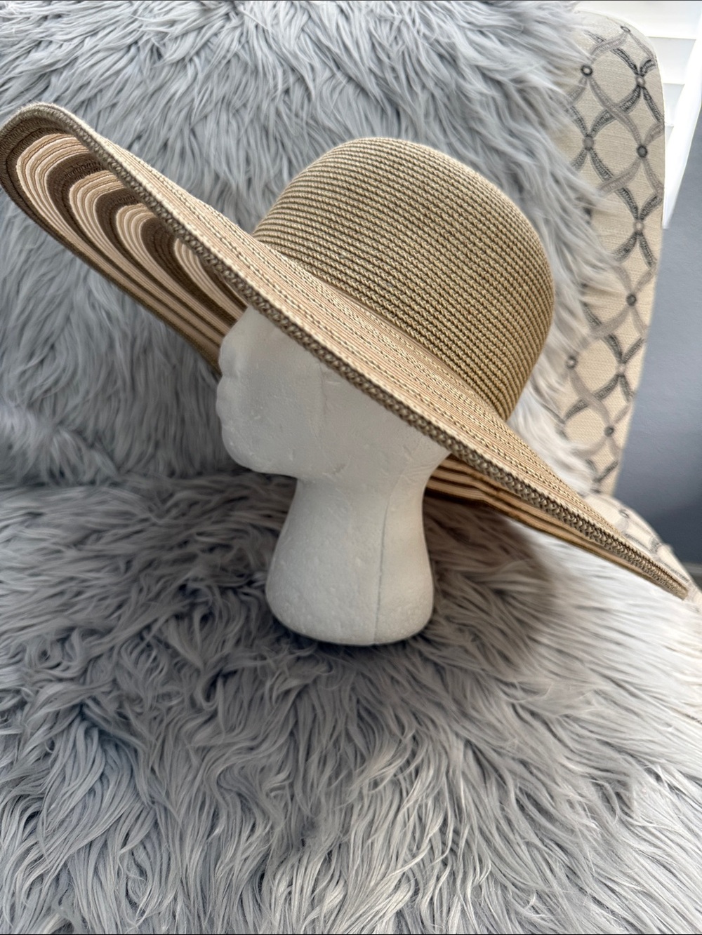 Nine West Cream Wide Floppy Brim Straw Sun Hat - Picture 10 of 15